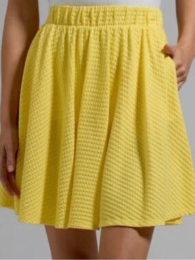 NWT ModCloth Winner's Circle Yellow Skater Skirt Size Small